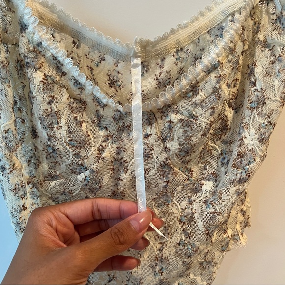 Are You Am I lyli Tank - Picture 6 of 9